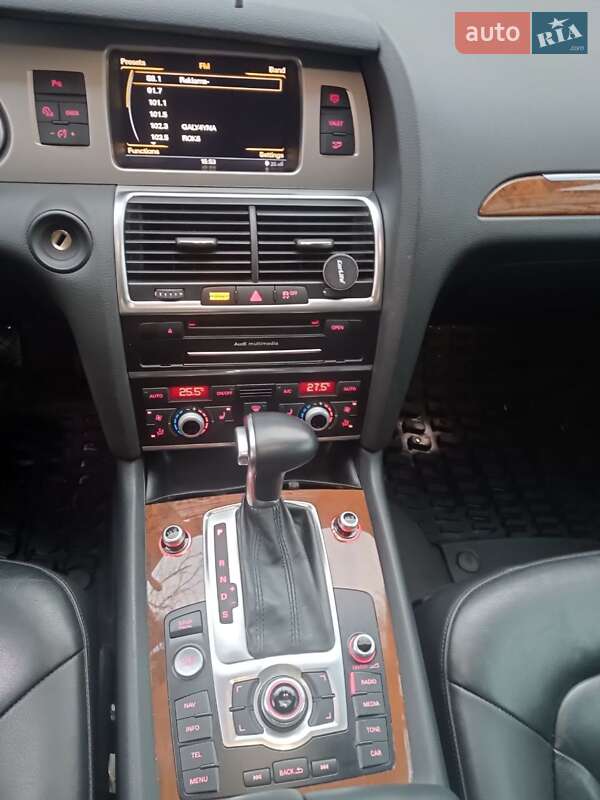 Внедорожник / Кроссовер Audi Q7 2015 в Тернополе