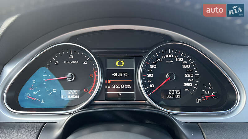 Внедорожник / Кроссовер Audi Q7 2013 в Каменец-Подольском