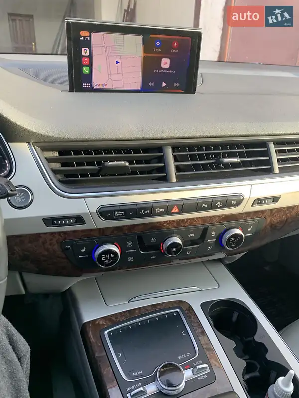 Audi Q7 2018 VIN WA1LHAF79JD030876 фото оголошення 9 з 65