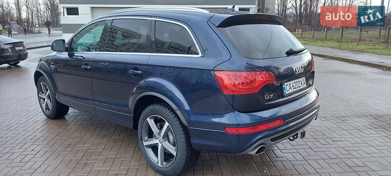 Внедорожник / Кроссовер Audi Q7 2014 в Черкассах