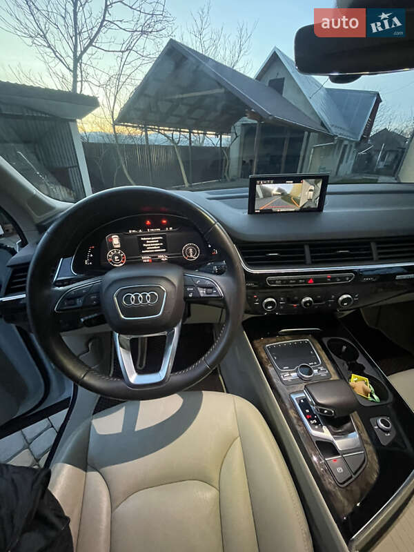 Внедорожник / Кроссовер Audi Q7 2017 в Дрогобыче