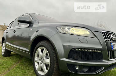 Внедорожник / Кроссовер Audi Q7 2010 в 