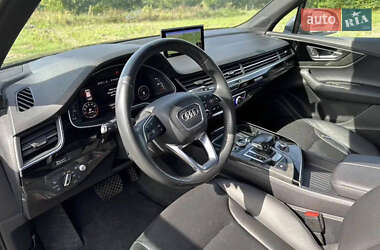 Внедорожник / Кроссовер Audi Q7 2018 в 