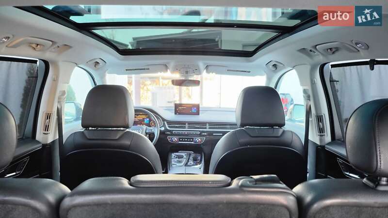 Внедорожник / Кроссовер Audi Q7 2016 в Киеве