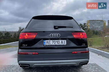 Внедорожник / Кроссовер Audi Q7 2015 в Днепре