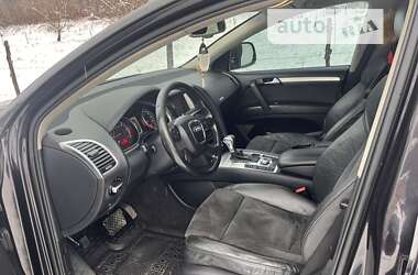 Внедорожник / Кроссовер Audi Q7 2007 в Хусте