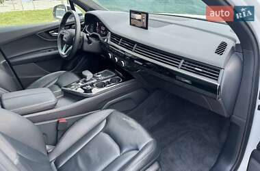 Внедорожник / Кроссовер Audi Q7 2018 в 