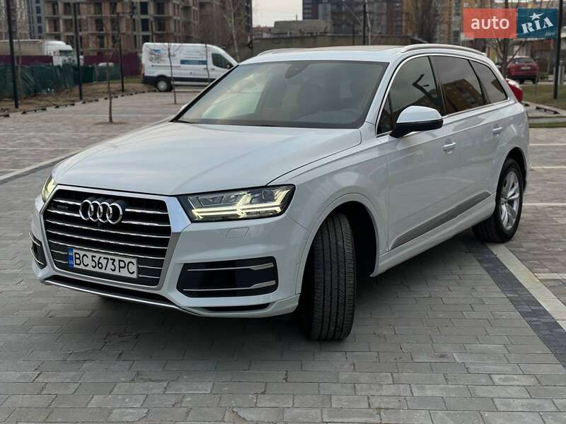 Внедорожник / Кроссовер Audi Q7 2018 в Ужгороде
