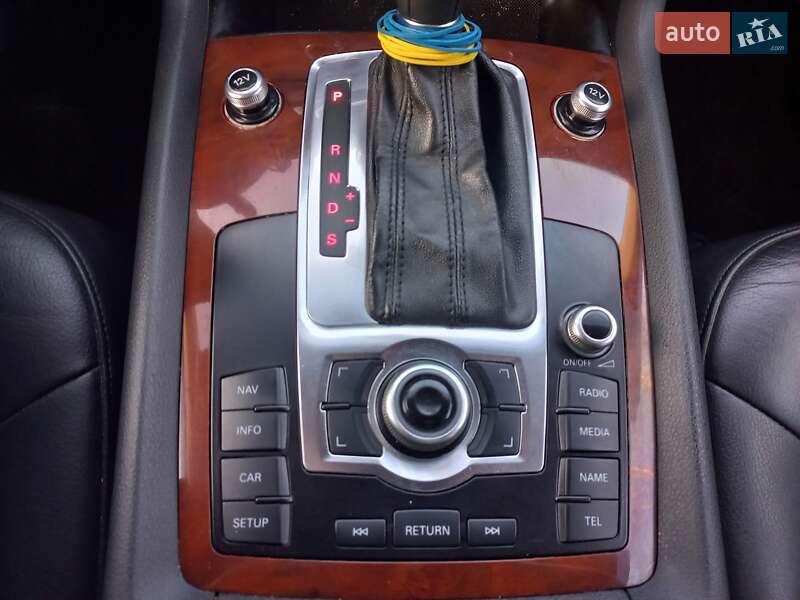 Внедорожник / Кроссовер Audi Q7 2010 в Чернигове