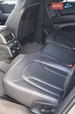 Позашляховик / Кросовер Audi Q7 2011 в Новій Ушиці