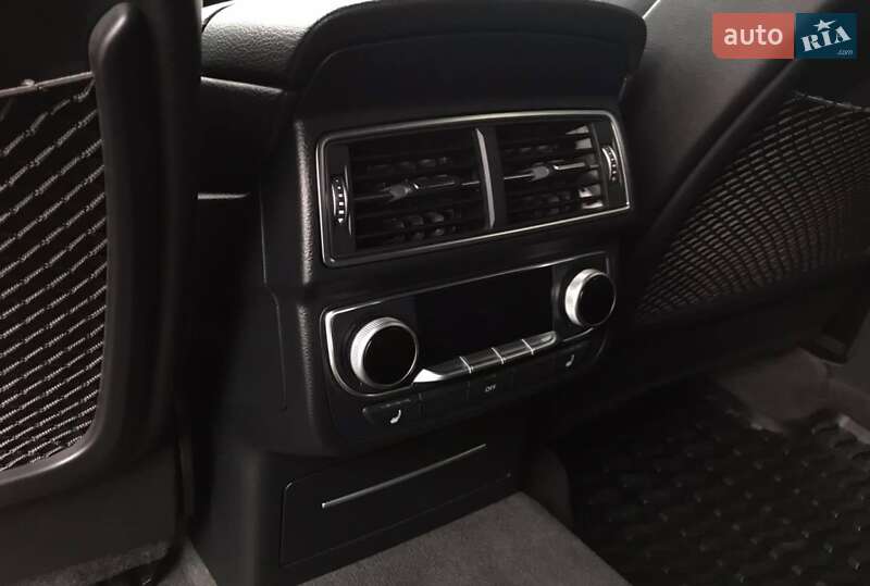Внедорожник / Кроссовер Audi Q7 2015 в Ровно