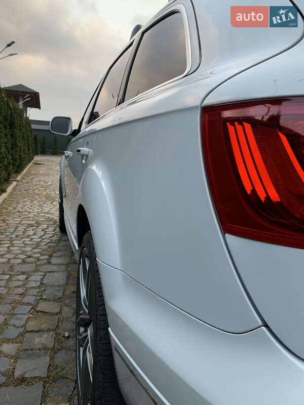 Позашляховик / Кросовер Audi Q7 2013 в Мукачевому