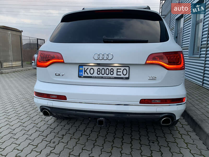 Позашляховик / Кросовер Audi Q7 2013 в Мукачевому