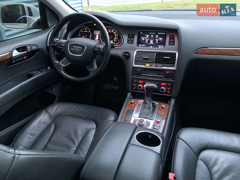 Позашляховик / Кросовер Audi Q7 2013 в Мукачевому