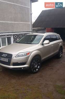 Внедорожник / Кроссовер Audi Q7 2007 в Калуше