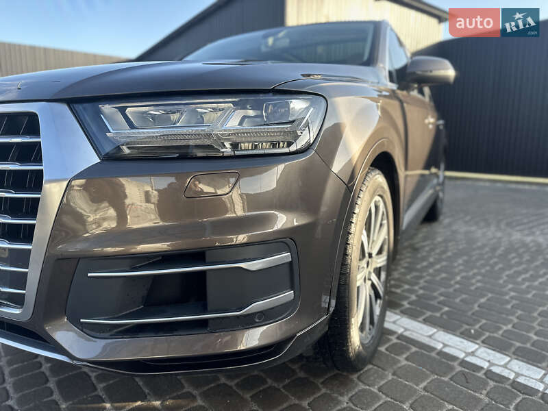 Внедорожник / Кроссовер Audi Q7 2016 в Львове