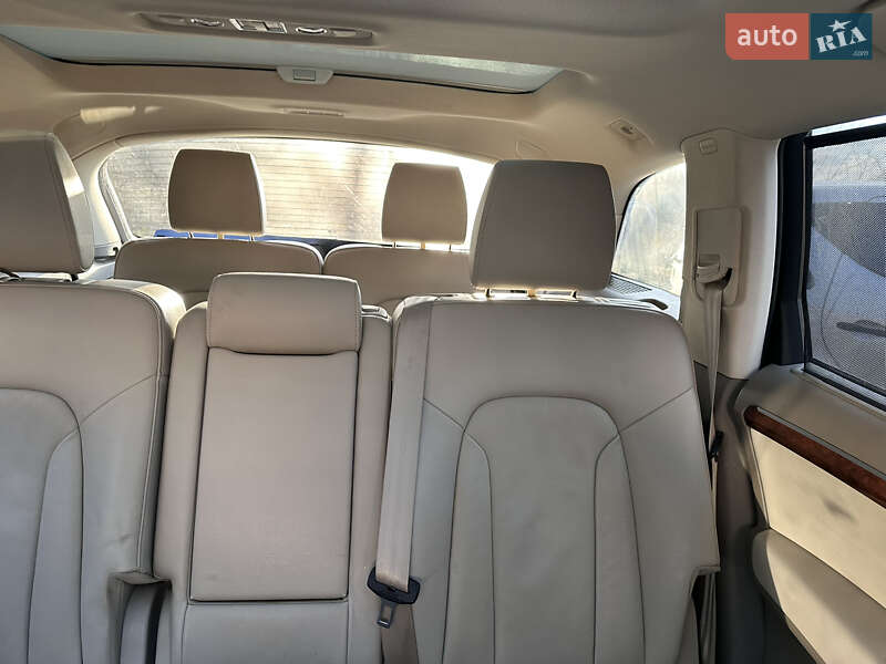 Позашляховик / Кросовер Audi Q7 2014 в Сарнах