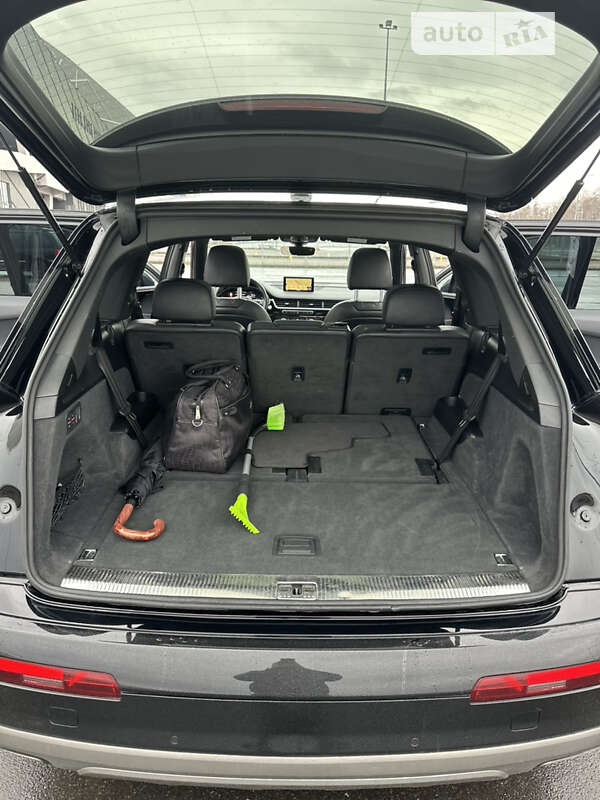 Внедорожник / Кроссовер Audi Q7 2017 в Львове