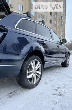 Позашляховик / Кросовер Audi Q7 2013 в Києві