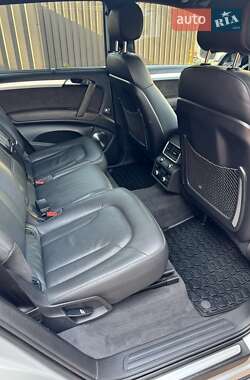 Внедорожник / Кроссовер Audi Q7 2014 в 