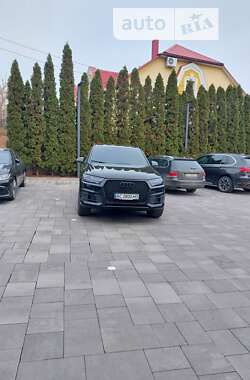 Внедорожник / Кроссовер Audi Q7 2016 в Луцке