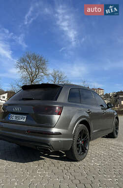 Внедорожник / Кроссовер Audi Q7 2019 в 