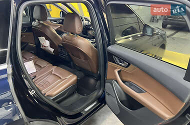 Внедорожник / Кроссовер Audi Q7 2017 в Киеве
