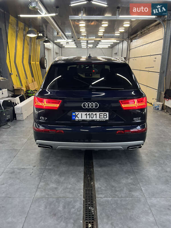 Внедорожник / Кроссовер Audi Q7 2017 в Киеве фото 13 Внедорожник / Кроссовер Audi Q7 2017 в Киеве