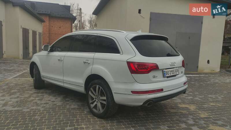 Позашляховик / Кросовер Audi Q7 2012 в Чорткові