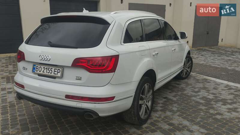 Позашляховик / Кросовер Audi Q7 2012 в Чорткові