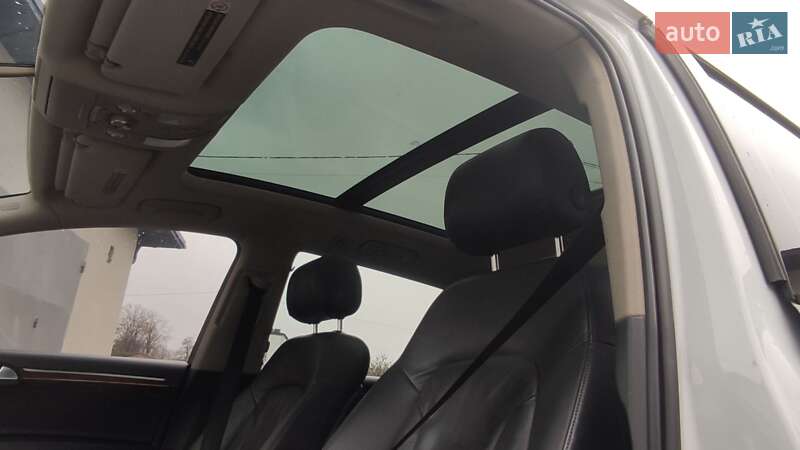 Позашляховик / Кросовер Audi Q7 2012 в Чорткові