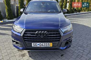 Внедорожник / Кроссовер Audi Q7 2019 в 