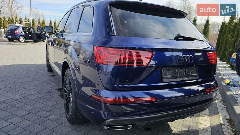 Позашляховик / Кросовер Audi Q7 2019 в Івано-Франківську