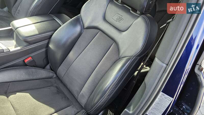 Позашляховик / Кросовер Audi Q7 2019 в Івано-Франківську