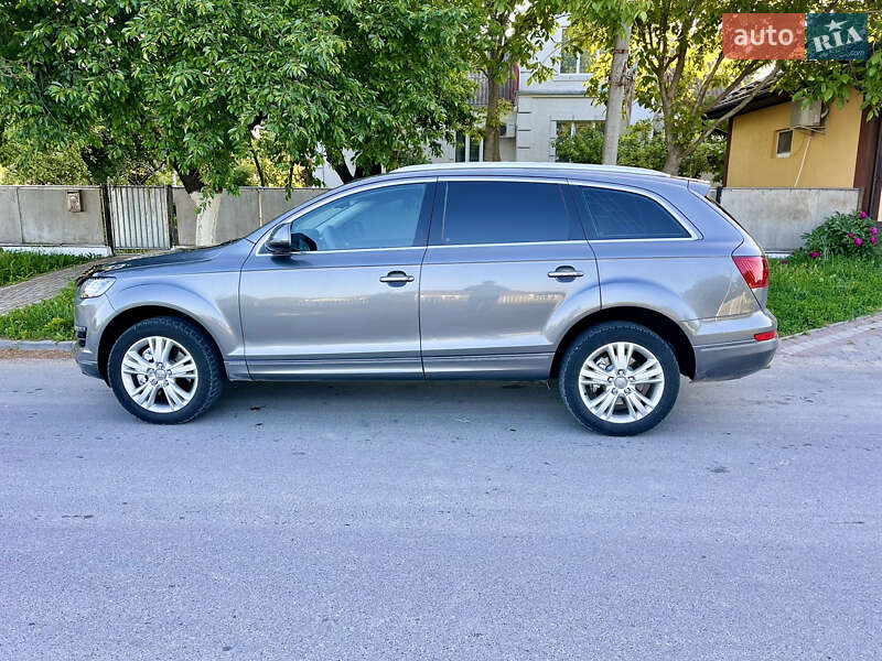 Внедорожник / Кроссовер Audi Q7 2013 в Каменец-Подольском