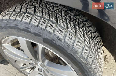 Внедорожник / Кроссовер Audi Q7 2010 в 