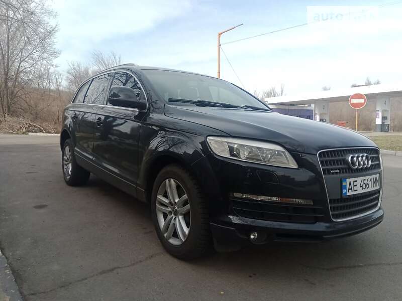 Внедорожник / Кроссовер Audi Q7 2007 в Кривом Роге