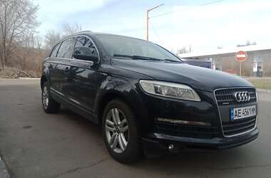 Внедорожник / Кроссовер Audi Q7 2007 в 