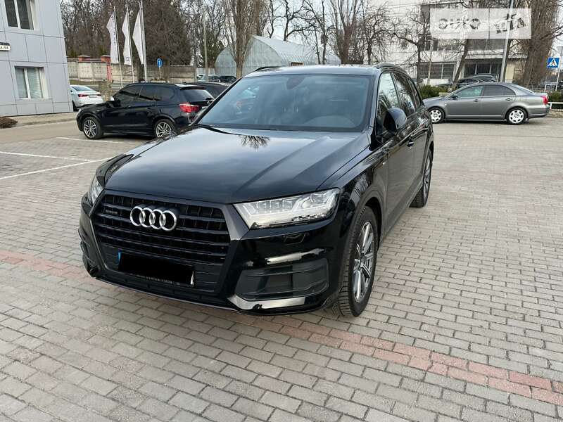 Внедорожник / Кроссовер Audi Q7 2018 в Киеве