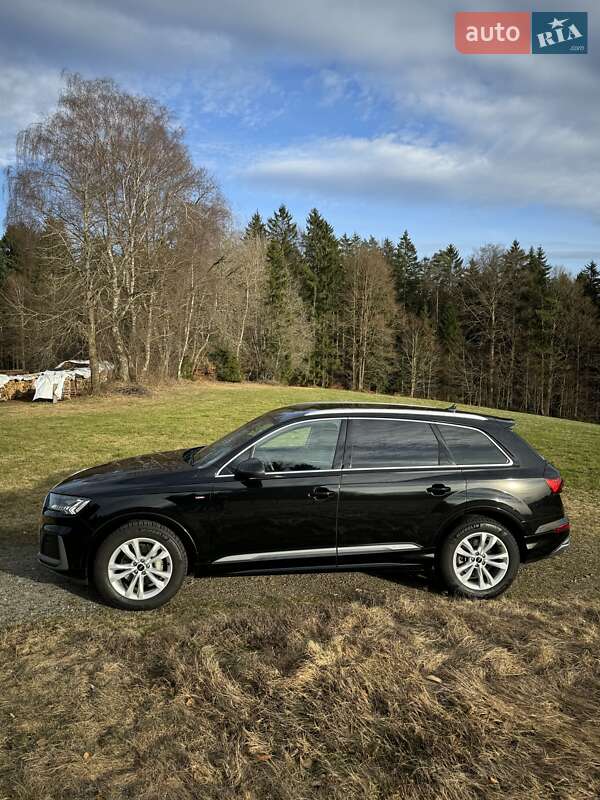 Позашляховик / Кросовер Audi Q7 2022 в Дніпрі
