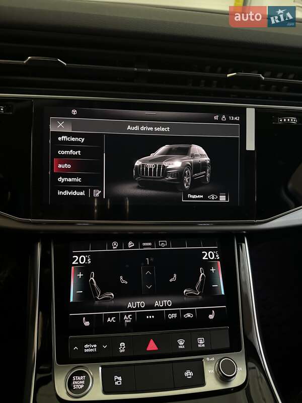 Позашляховик / Кросовер Audi Q7 2022 в Дніпрі