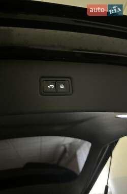 Внедорожник / Кроссовер Audi Q7 2022 в 