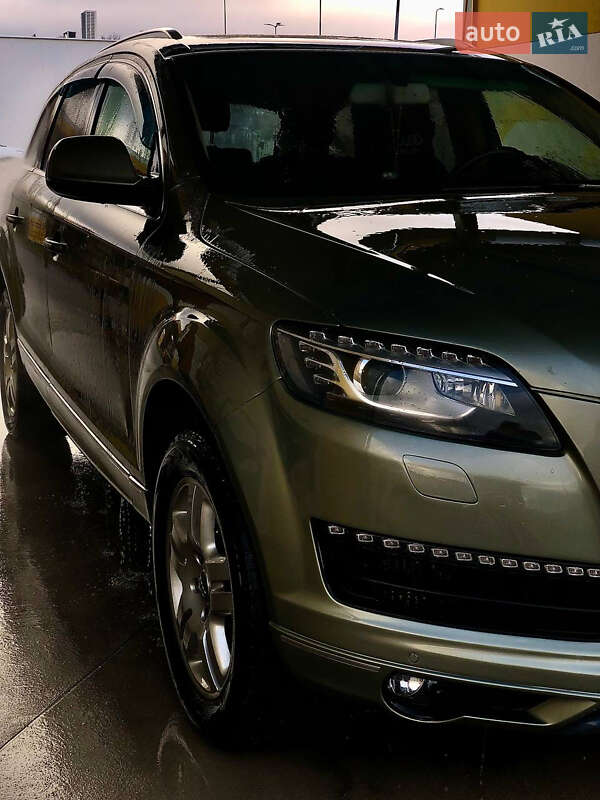 Позашляховик / Кросовер Audi Q7 2006 в Чернівцях