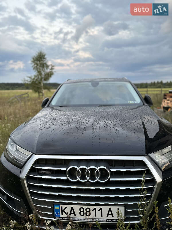Внедорожник / Кроссовер Audi Q7 2016 в Киеве