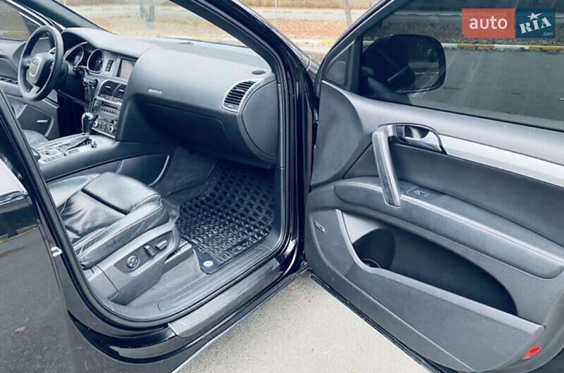 Позашляховик / Кросовер Audi Q7 2008 в Глухові