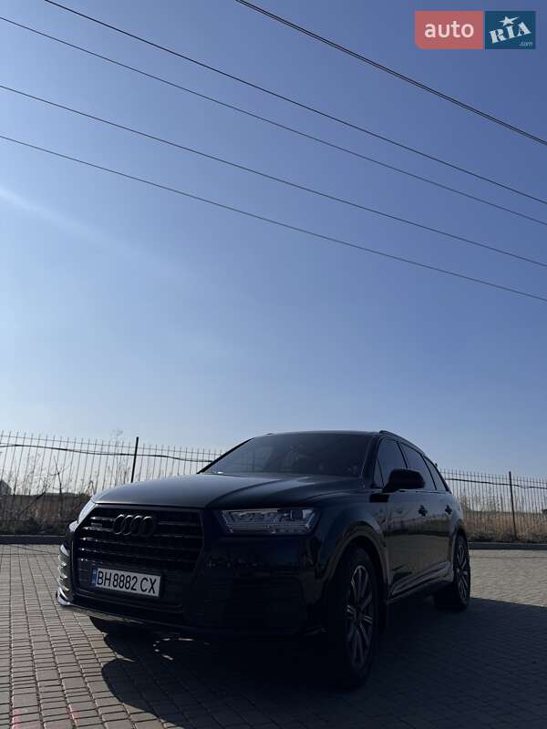 Позашляховик / Кросовер Audi Q7 2016 в Одесі