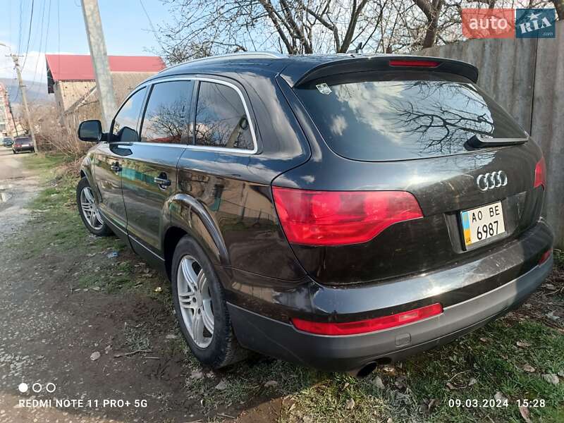 Внедорожник / Кроссовер Audi Q7 2007 в Хусте