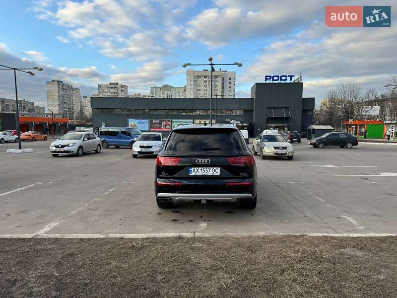 Внедорожник / Кроссовер Audi Q7 2018 в Харькове
