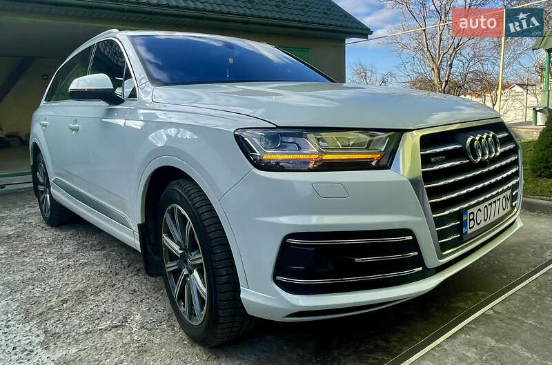 Внедорожник / Кроссовер Audi Q7 2018 в Трускавце