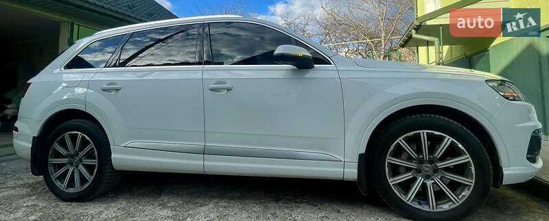 Внедорожник / Кроссовер Audi Q7 2018 в Трускавце